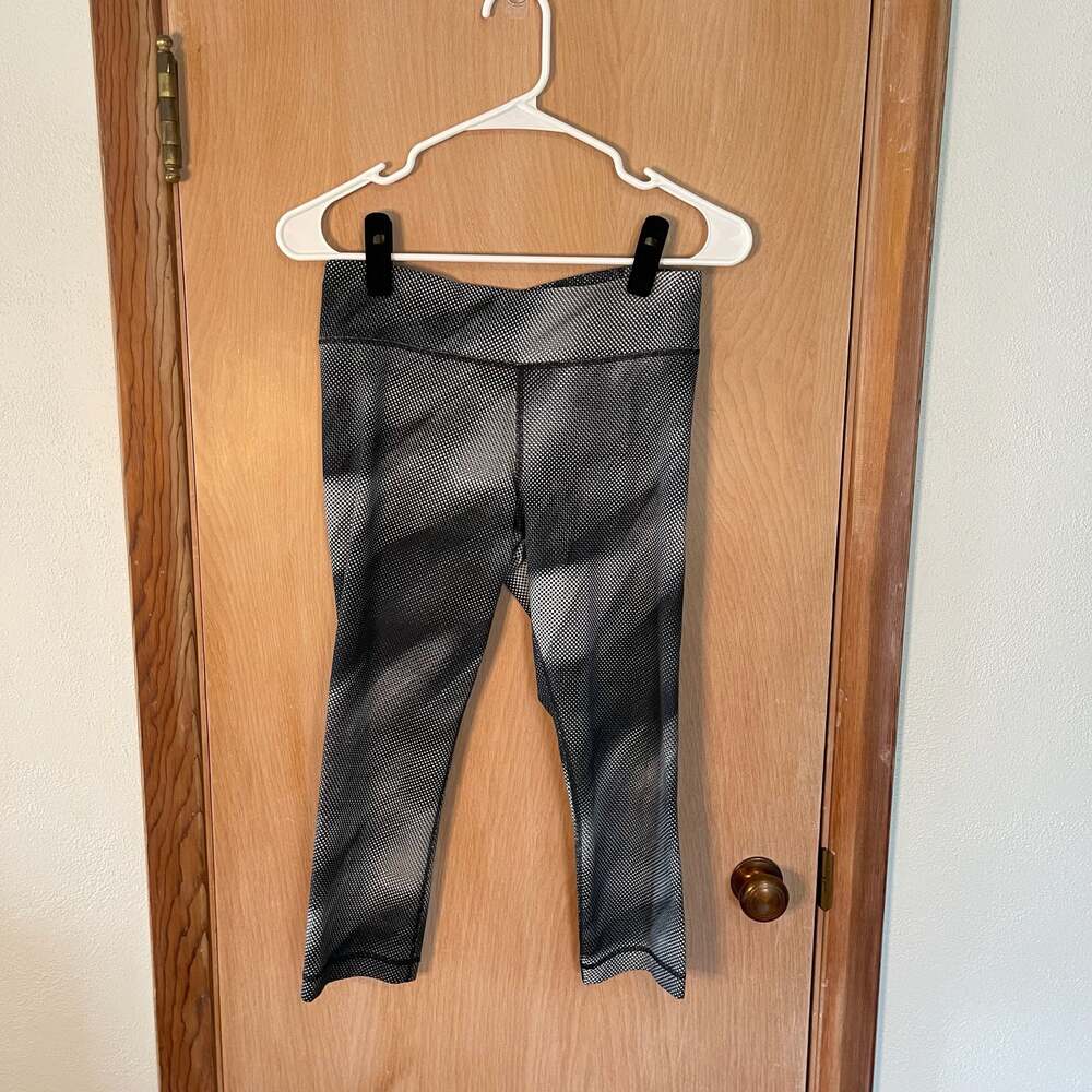 under armour womens skinny studio power up printed 20" capris black yoga sizes